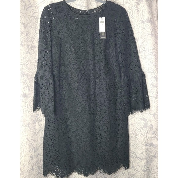 NWT Banana Republic Lace Shift Dress Womens Size 4 Black Bell Sleeve Scalloped - Picture 2 of 7